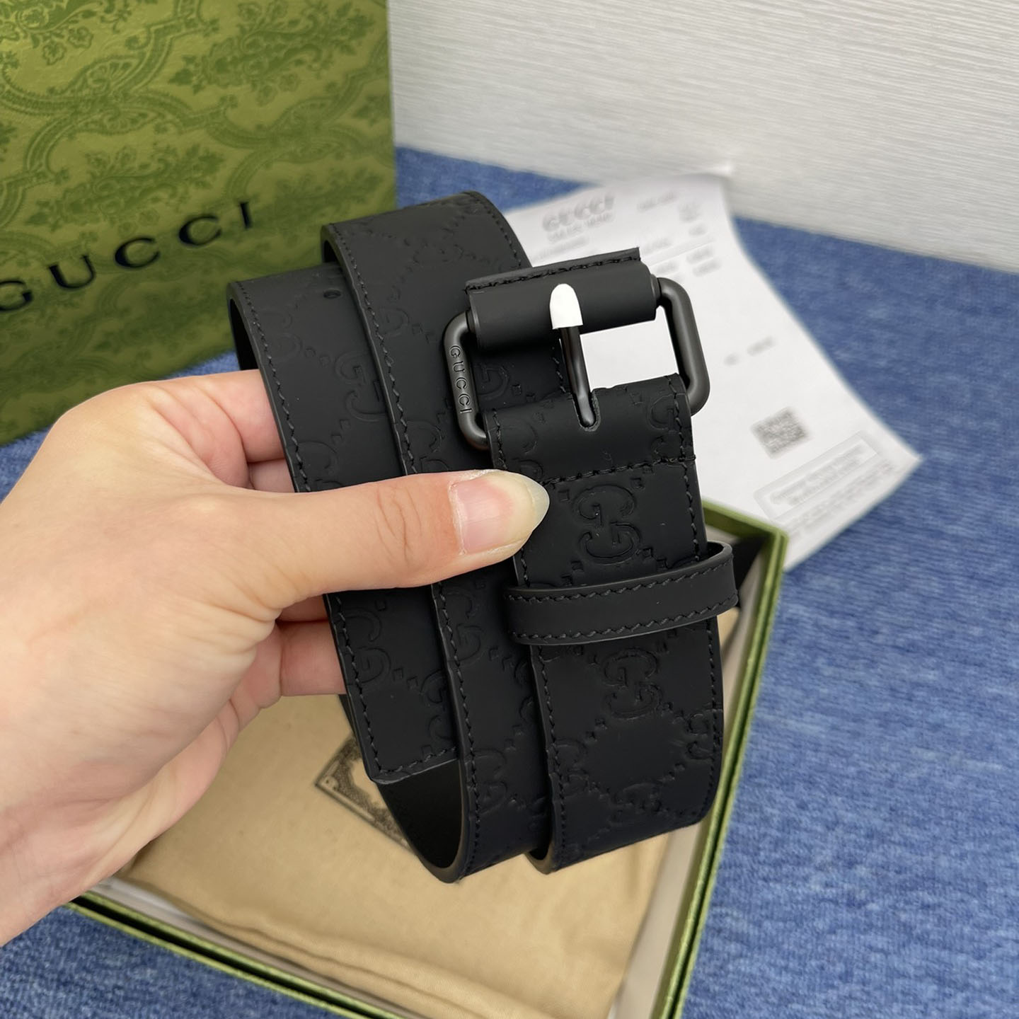 Gucci Men's Square Buckle Belt In Green/Black Rubber-Effect GG Leather With Green/Black Hardware 40mm - 图片 5
