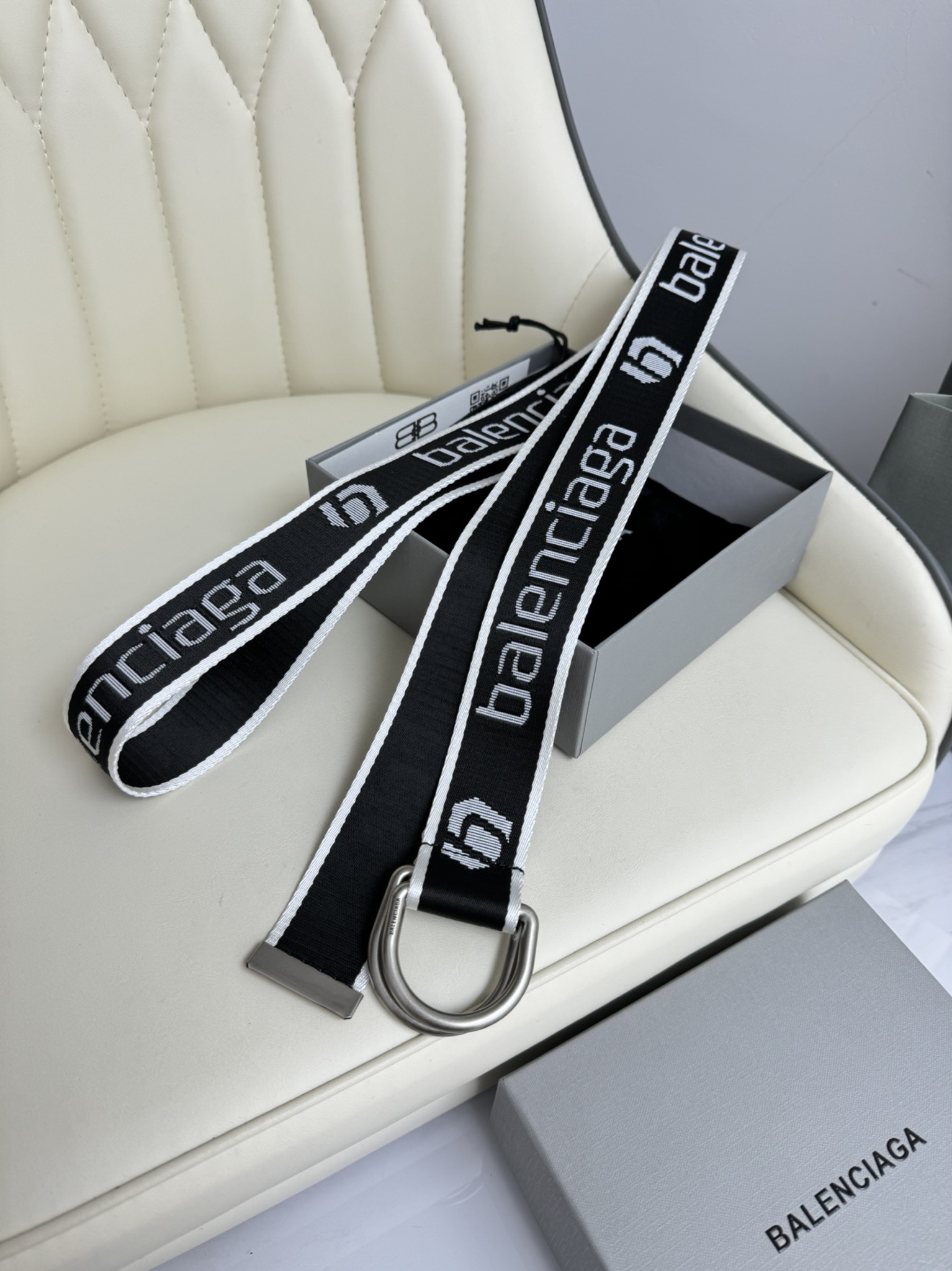 Balenciaga Men's D Ring Adjustable Belt In Balenciaga Black/White/Grey Webbing With Silver Hardware 40mm - 图片 3