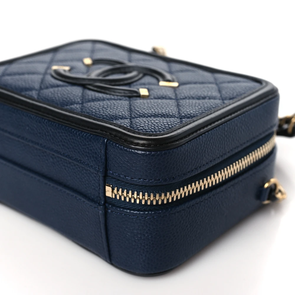 Chanel CC Filigree Vanity Case Small Navy/Black Quilted Caviar Leather Gold Hardware - 图片 5
