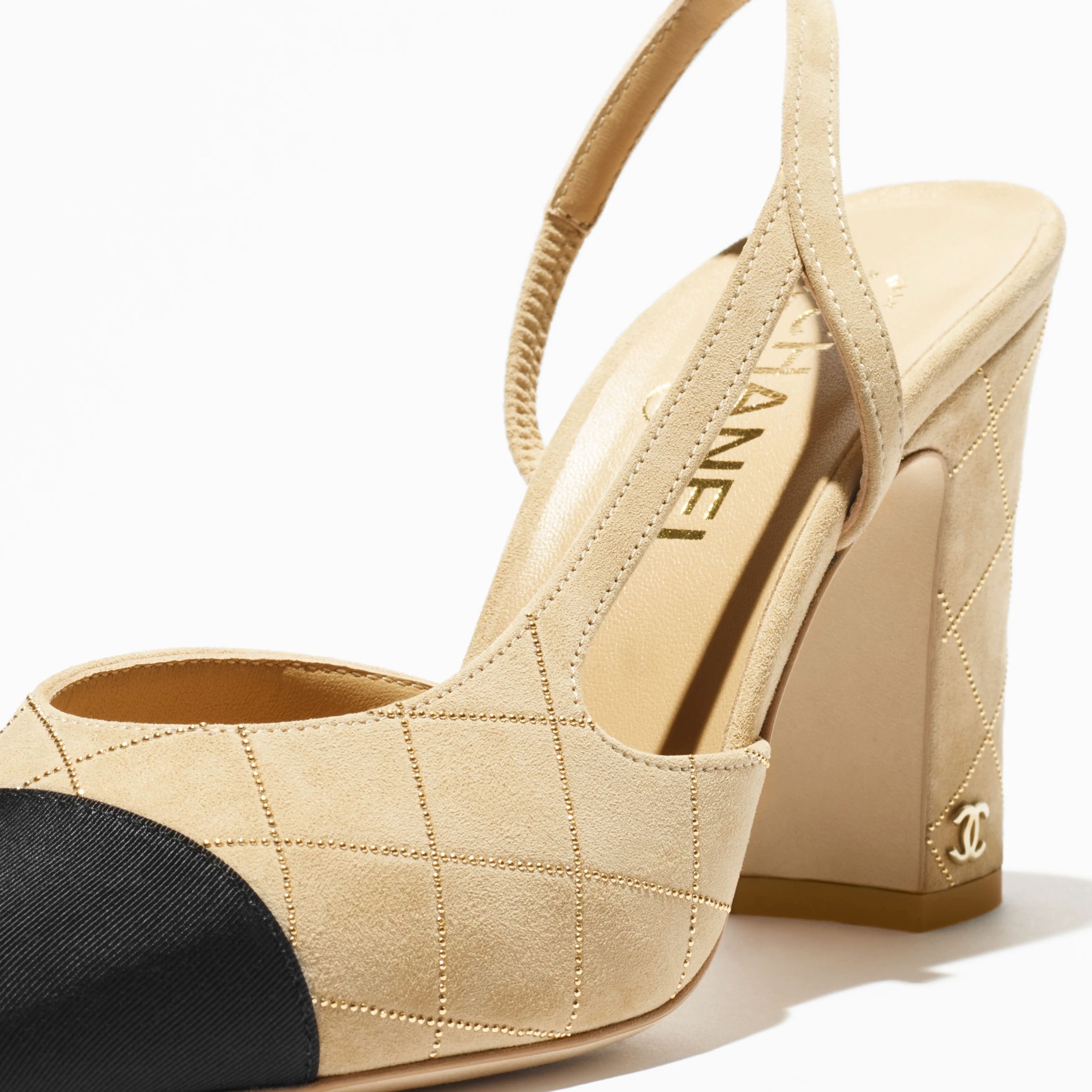 Chanel, Beige, gold and black,Suede, sheep leather and grosgrain, Rear lace up high heels High Heels Sandal - 图片 5
