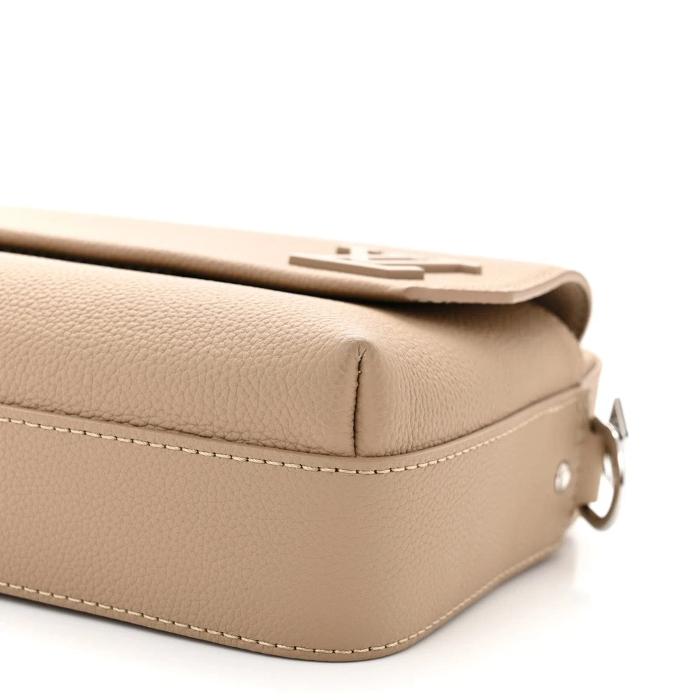 Louis Vuitton Aerogram Fastline Messenger PM Sable Beige Calfskin Leather - 图片 4