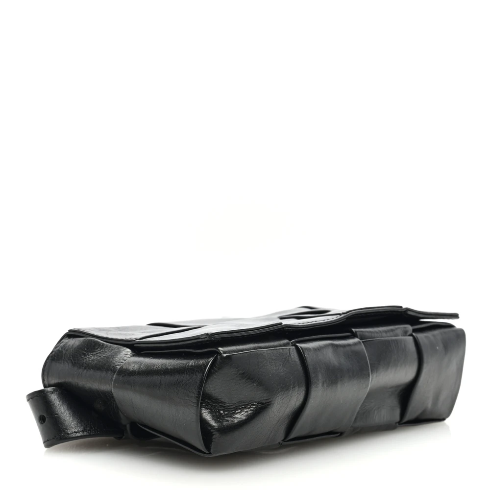 Bottega Veneta Small Intreccio Cassette Belt Bag Black Paper Calfskin Leather - 图片 6