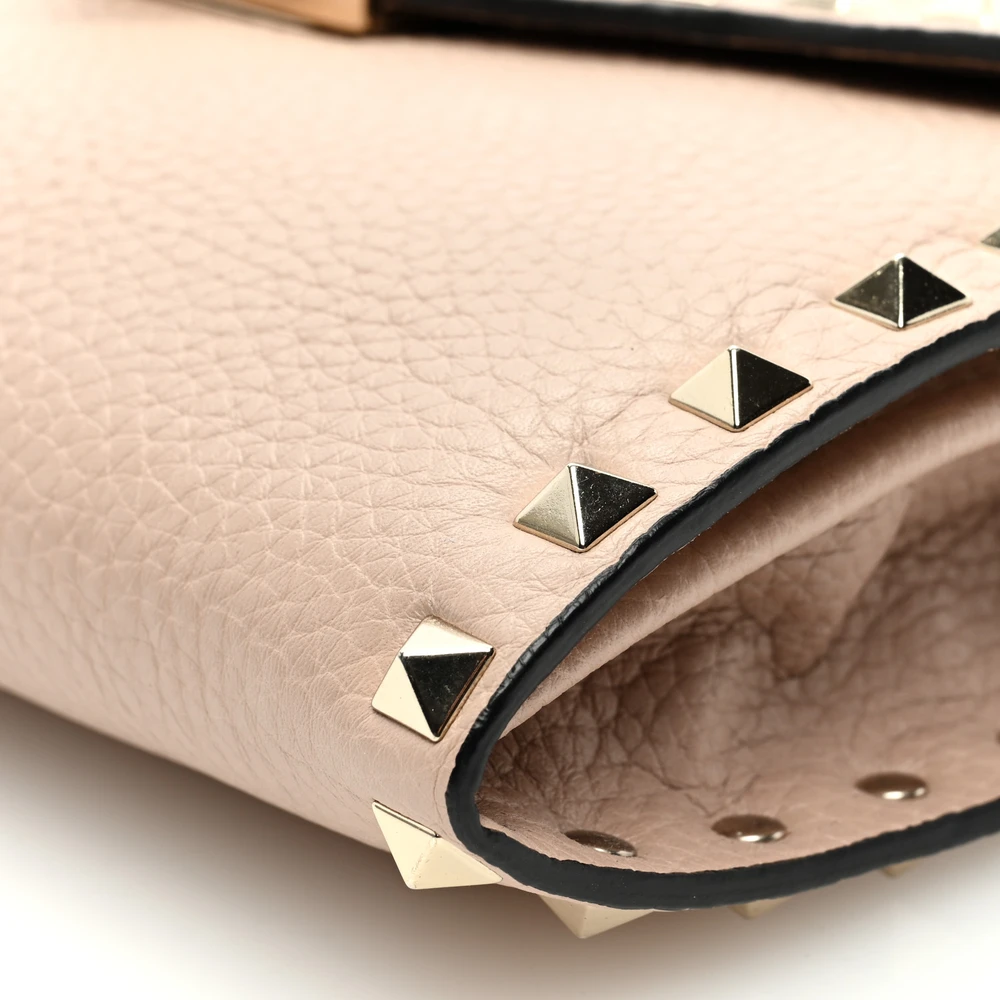 Valentino Garavani Medium Rockstud Flip Lock Shoulder Bag Poudre Pebbled Calfskin Leather - 图片 7