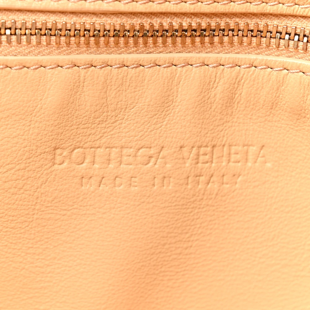 Bottega Veneta Maxi Intrecciato Teen Jodie Hobo Almond Nappa Leather - 图片 2