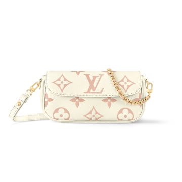 Louis Vuitton Bags  WOC LVY