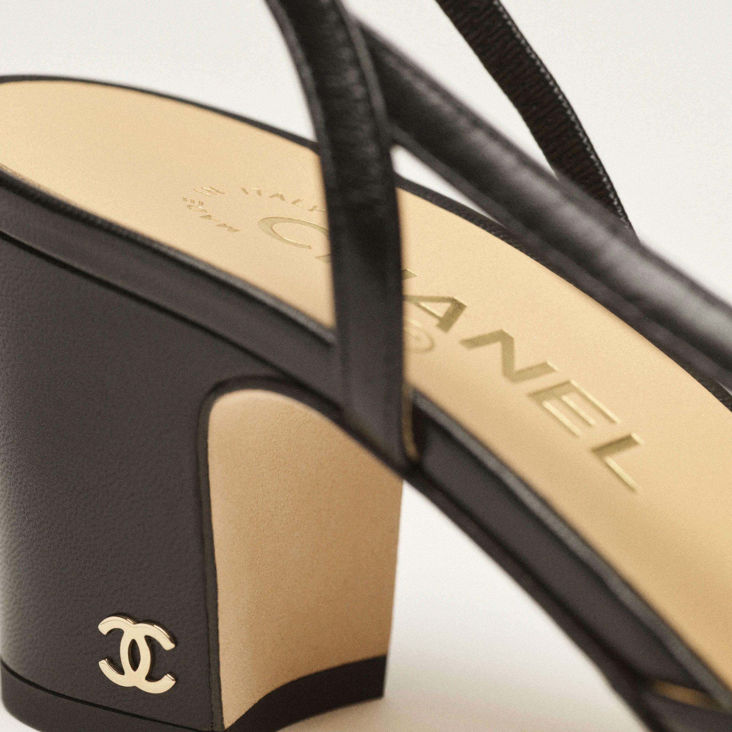 Chanel Rear lace up high heels, sheepskin and satin, black High Heels Sandal - 图片 4
