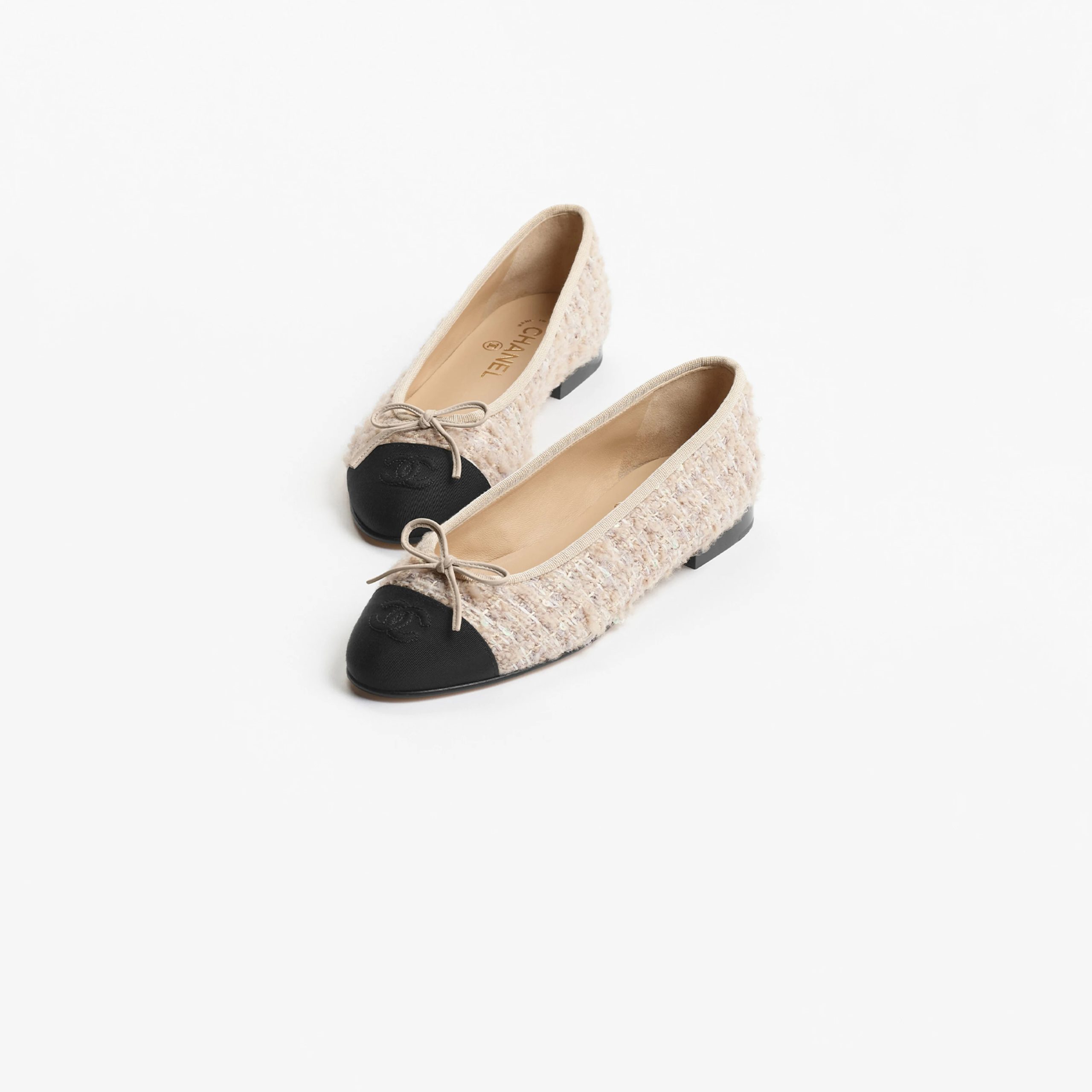 Chanel Twill soft woolen and satin beige, pale yellow, milky white and black flat shoes Ballet Shoes - 图片 2
