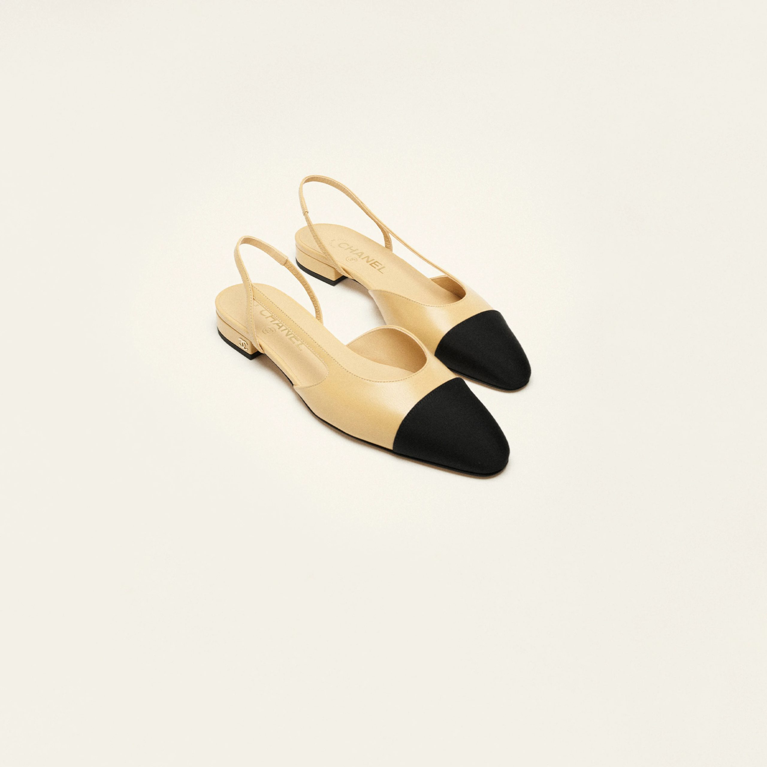 Chanel Black lace up flat shoes Beige and Black - 图片 3