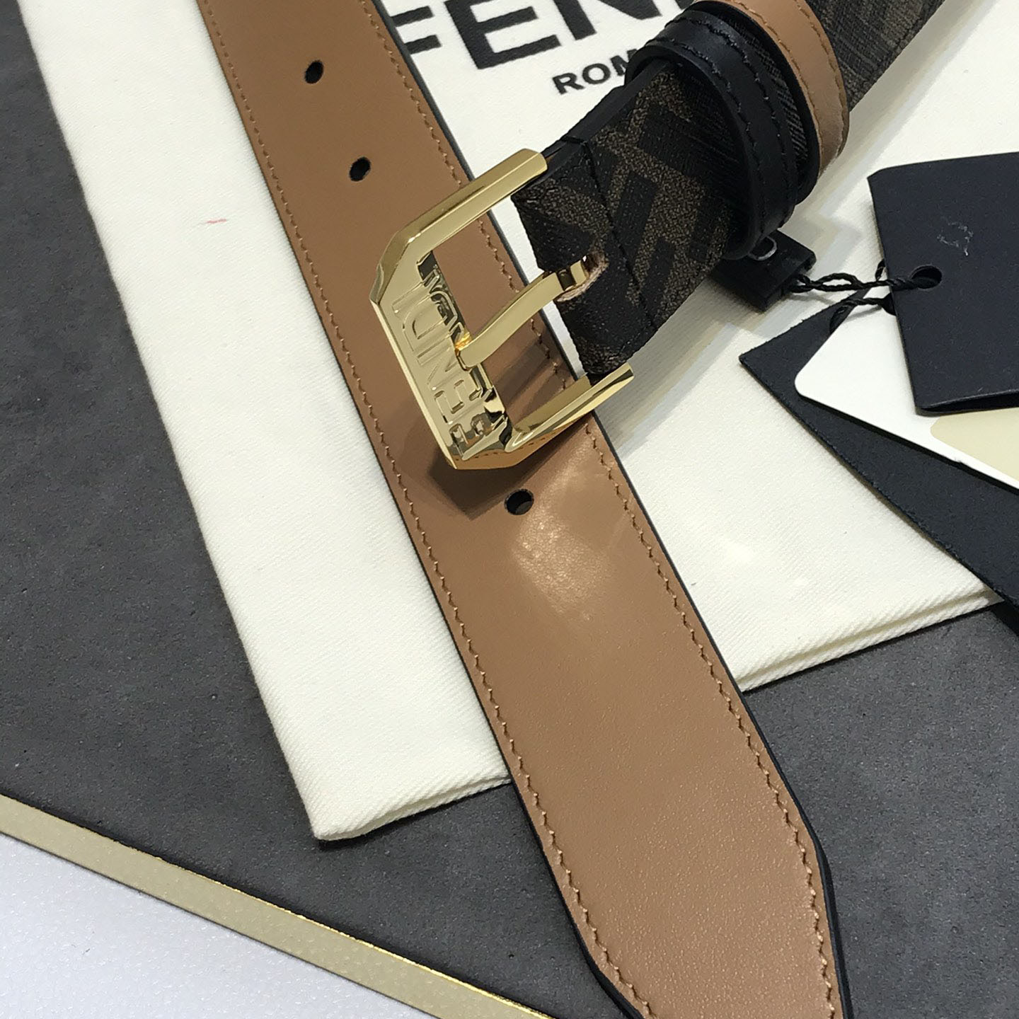 Fendi Men's Square Buckle Belt In Black/Brown Calfskin And Monogram Canvas With Gold/Silver Hardware 35mm - 图片 3
