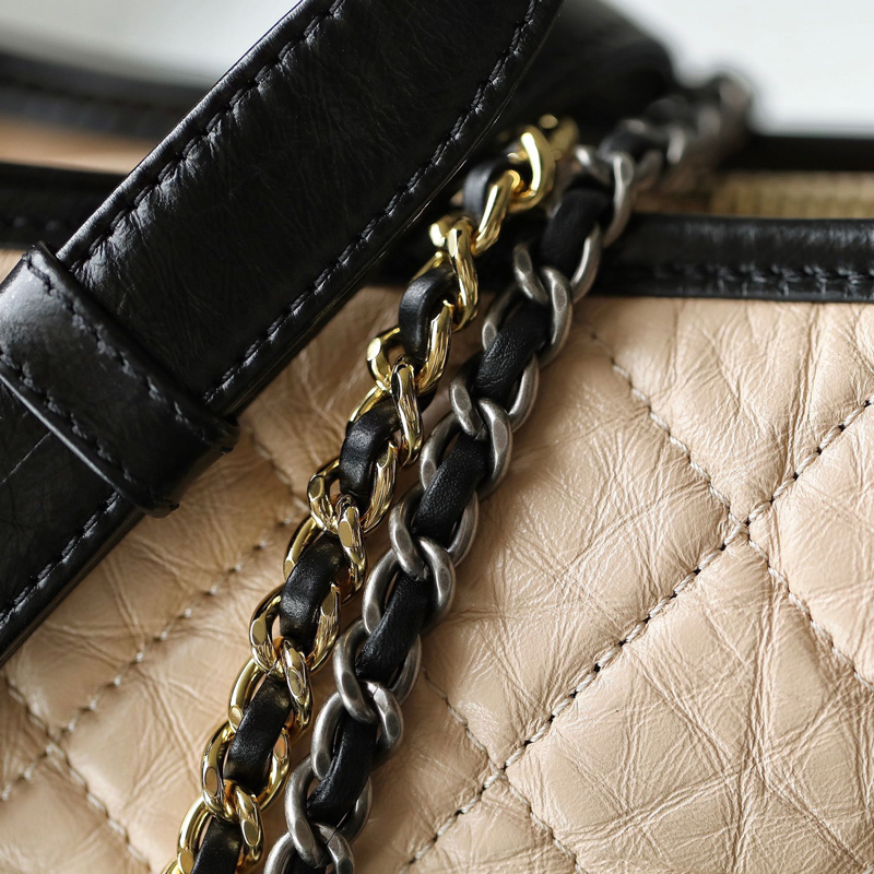 Chanel Apricot with black Bag Quilted Calfskin Leather Shoulder Bags Crossbody Bags - 图片 7