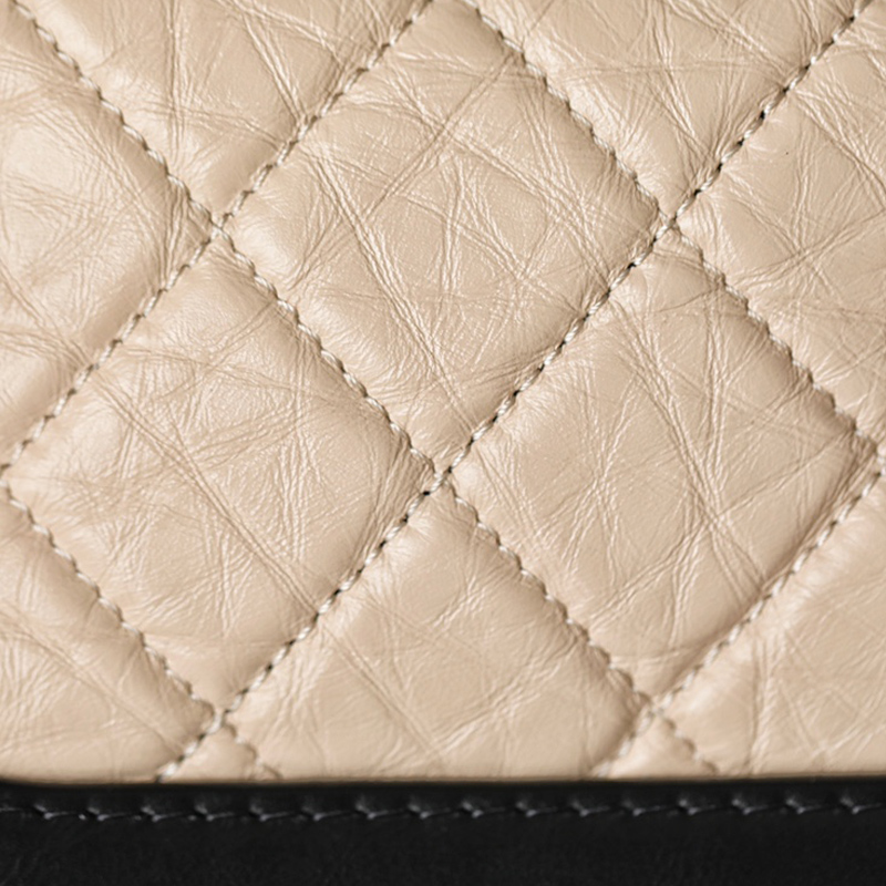 Chanel Apricot with black Bag Quilted Calfskin Leather Shoulder Bags Crossbody Bags - 图片 5