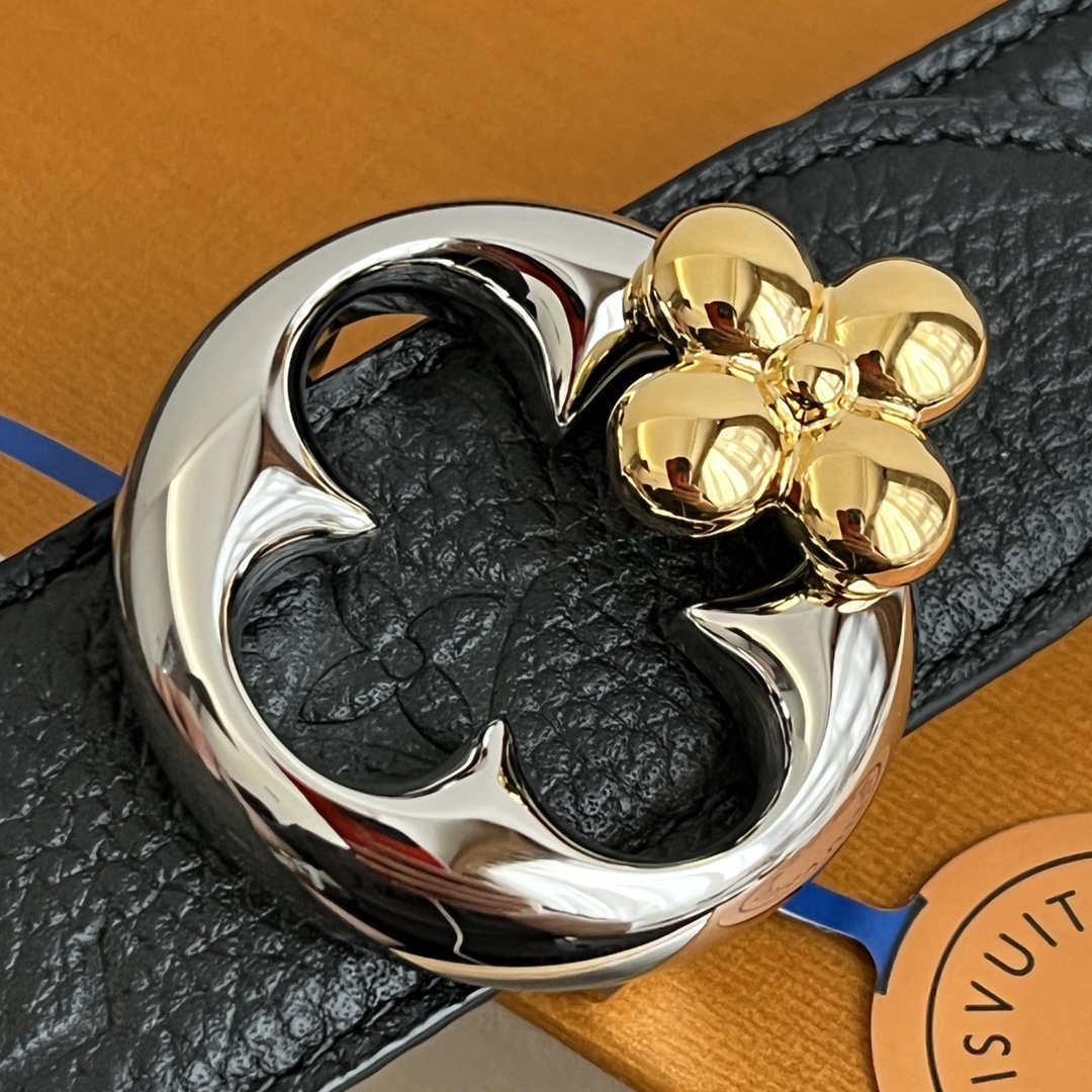 Louis Vuitton Women's Flowergram Round Buckle Reversible Belt In Black/White/Brown Calfskin And Monogram Canvas With Gold/Silver Hardware 30mm - 图片 5