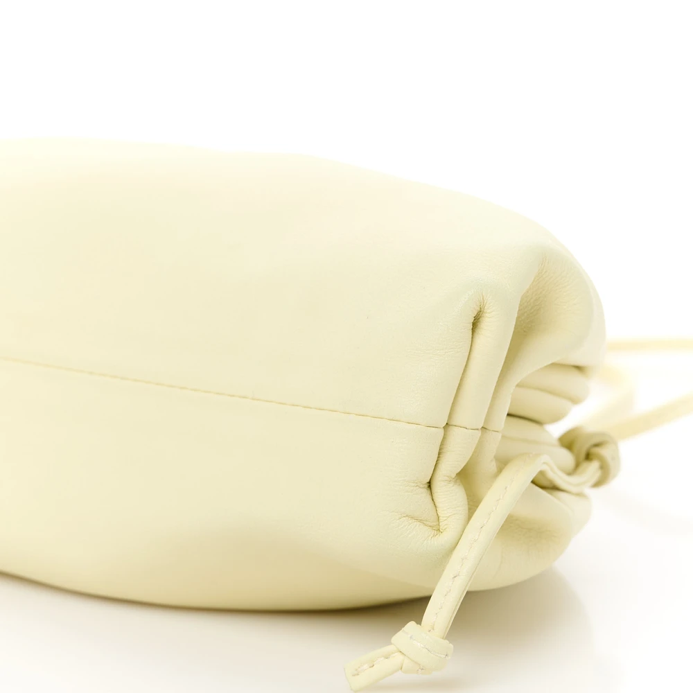 Bottega Veneta Mini The Pouch Zest Washed Butter Calf Leather - 图片 5