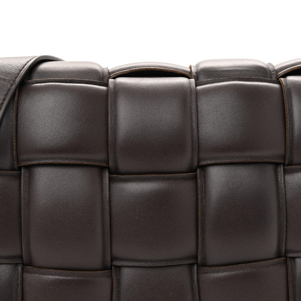 Bottega Veneta Maxi Intrecciato Padded Cassette Crossbody Bag Fondente Nappa Leather - 图片 8