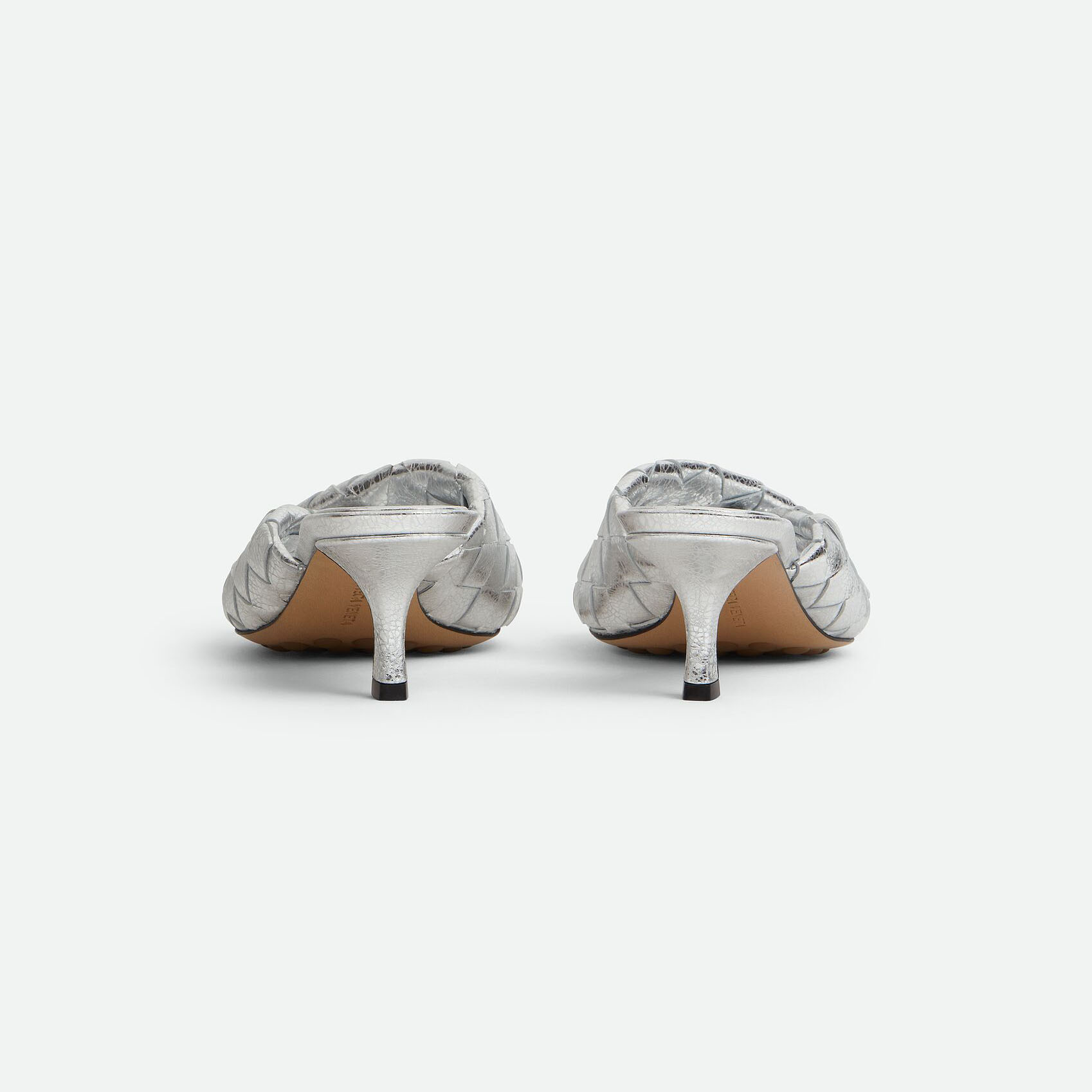 Bottega Veneta Blink Mule In Silver Intrecciato Leather Kitten Heel Mule (Heel Height 4.5cm) - 图片 3