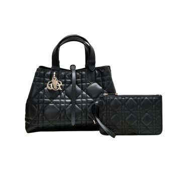 Dior Medium Dior Toujours Bag In Black Macrocannage Calfskin With Gold Hardware