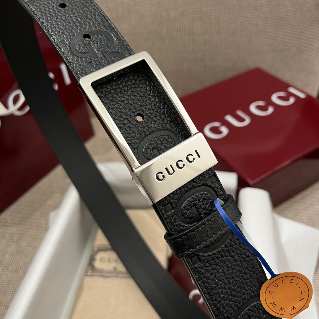 Gucci Men's Rectangular Buckle Reversible Belt In Black Monogram Calfskin With Gold/Silver Hardware 35mm - 图片 3