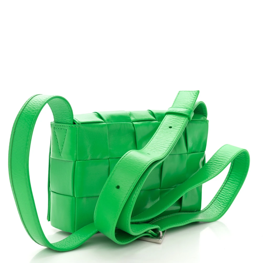 Bottega Veneta Maxi Intrecciato Small Cassette Crossbody Bag Grass Paper Calfskin Leather - 图片 3