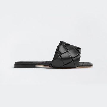 Bottega Veneta Lido Flat Sandal In Black Intrecciato Leather Flat Sandal