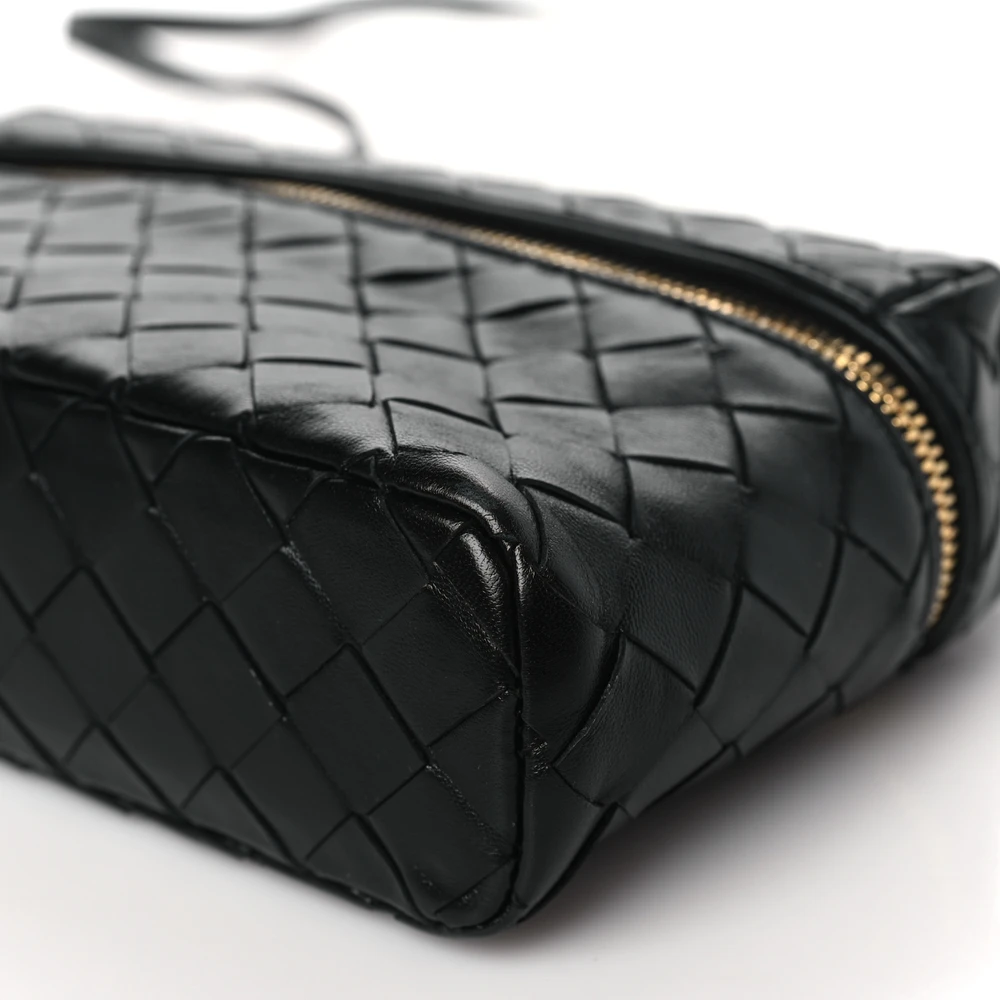 Bottega Veneta Medium Intrecciato Bang Bang Vanity Case Black Calfskin Leather Gold Hardware - 图片 5