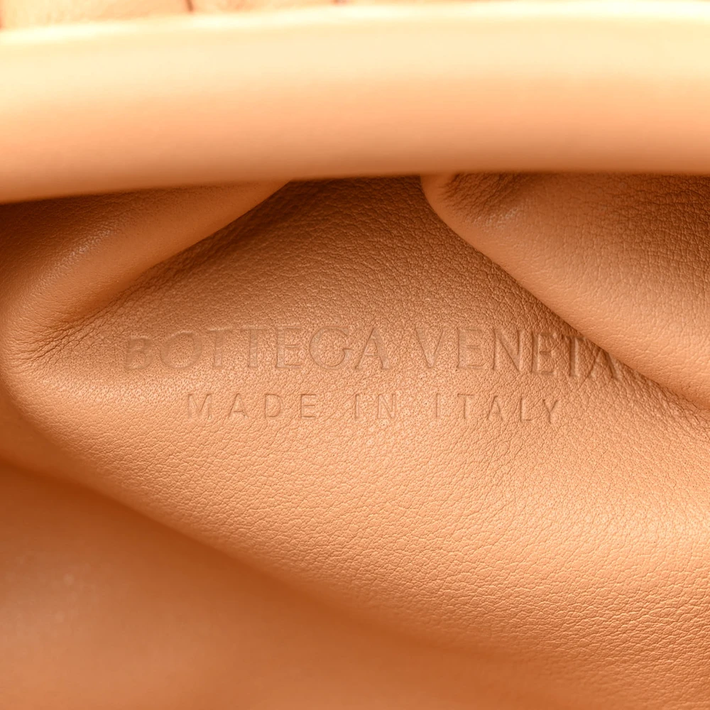 Bottega Veneta Mini Teen Pouch Almond Calfskin Leather - 图片 2