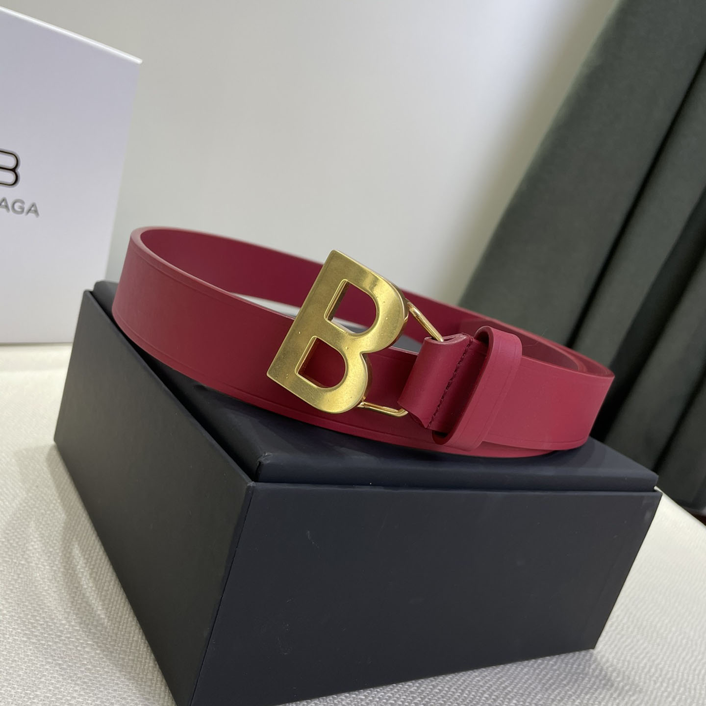 Balenciaga Women's Single B Buckle Belt In Pink/Pale Pink/Black Smooth Calfskin With Gold/Silver Hardware 30mm - 图片 3