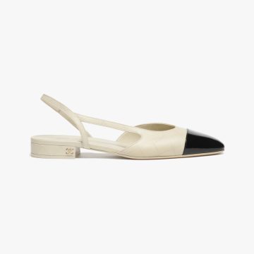 Chanel, white and black, Sheepskin and calf patent leather, Rear lace up flat shoes