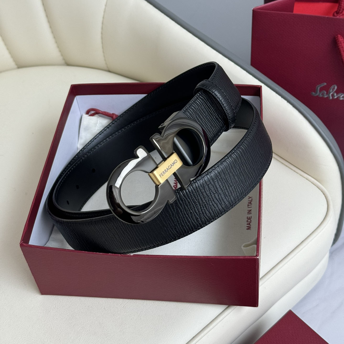 Ferragamo Men's Double Gancini Buckle Reversible Belt In Black Calfskin With Gold/Silver/Black Hardware 35mm - 图片 6