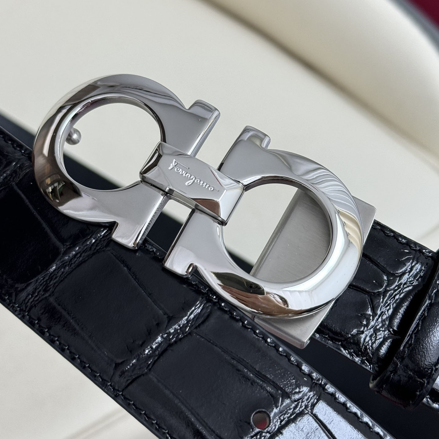 Ferragamo Men's Double Gancini Buckle Reversible Belt In Black Crocodile-Embossed Calfskin With Gold/Silver/Black Hardware 35mm - 图片 5