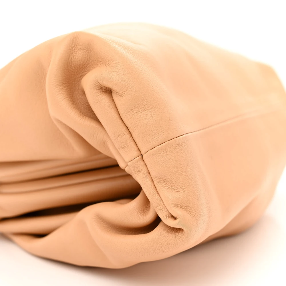 Bottega Veneta Mini Teen Pouch Almond Calfskin Leather - 图片 4