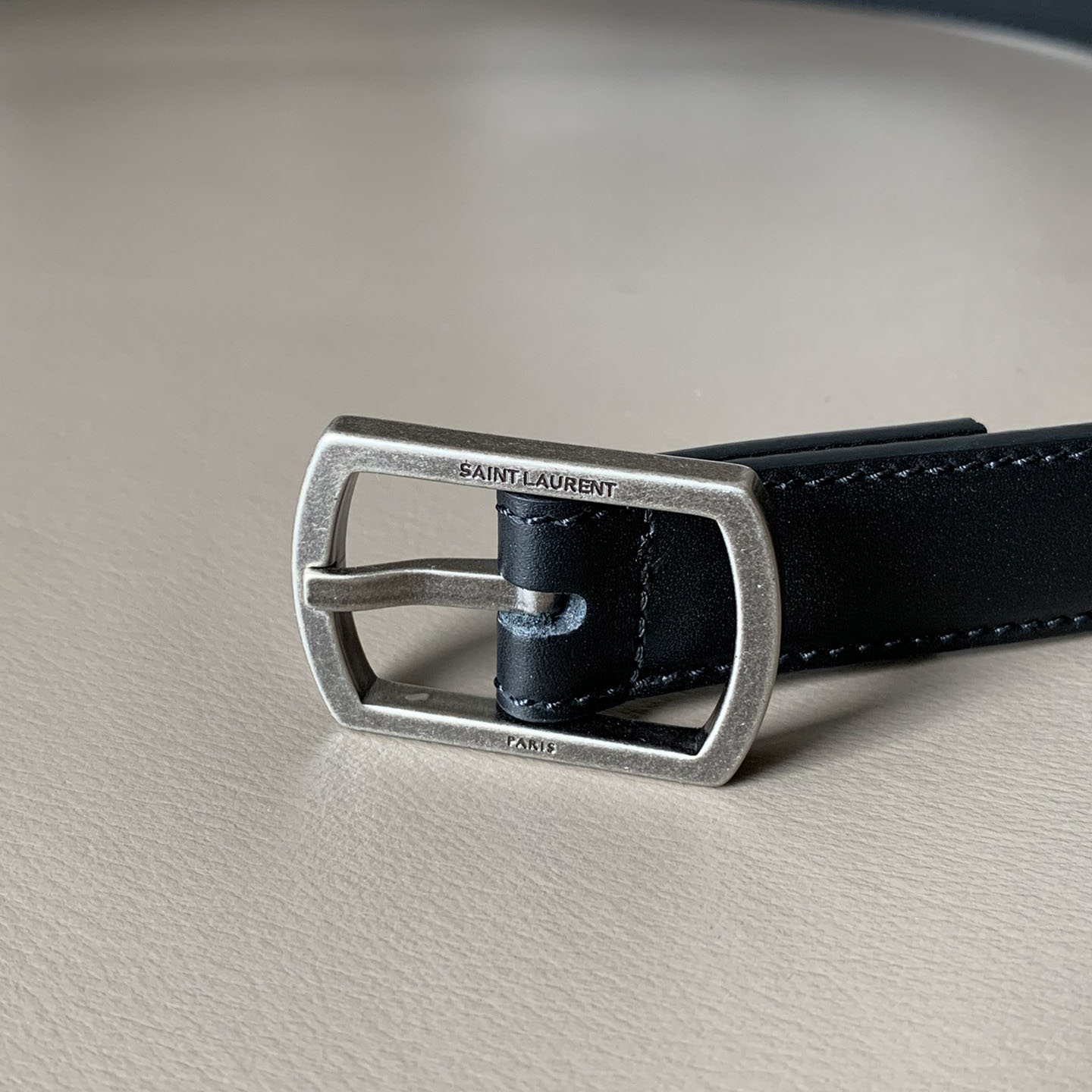 Saint Laurent Paved Buckle Belt In Black Calfskin With Gold/Silver Hardware 25mm - 图片 5