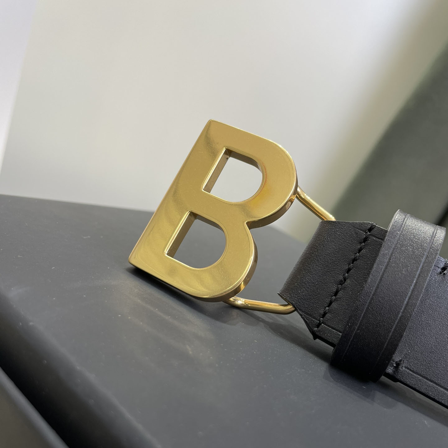 Balenciaga Women's Single B Buckle Belt In Pink/Pale Pink/Black Smooth Calfskin With Gold/Silver Hardware 30mm - 图片 8