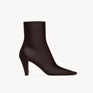 Yves Saint Laurent Sleek leather ankle boots