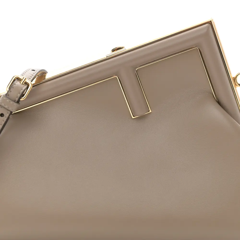 Fendi Small Fendi First Dove Grey Shiny Nappa Leather Gold Hardware - 图片 9
