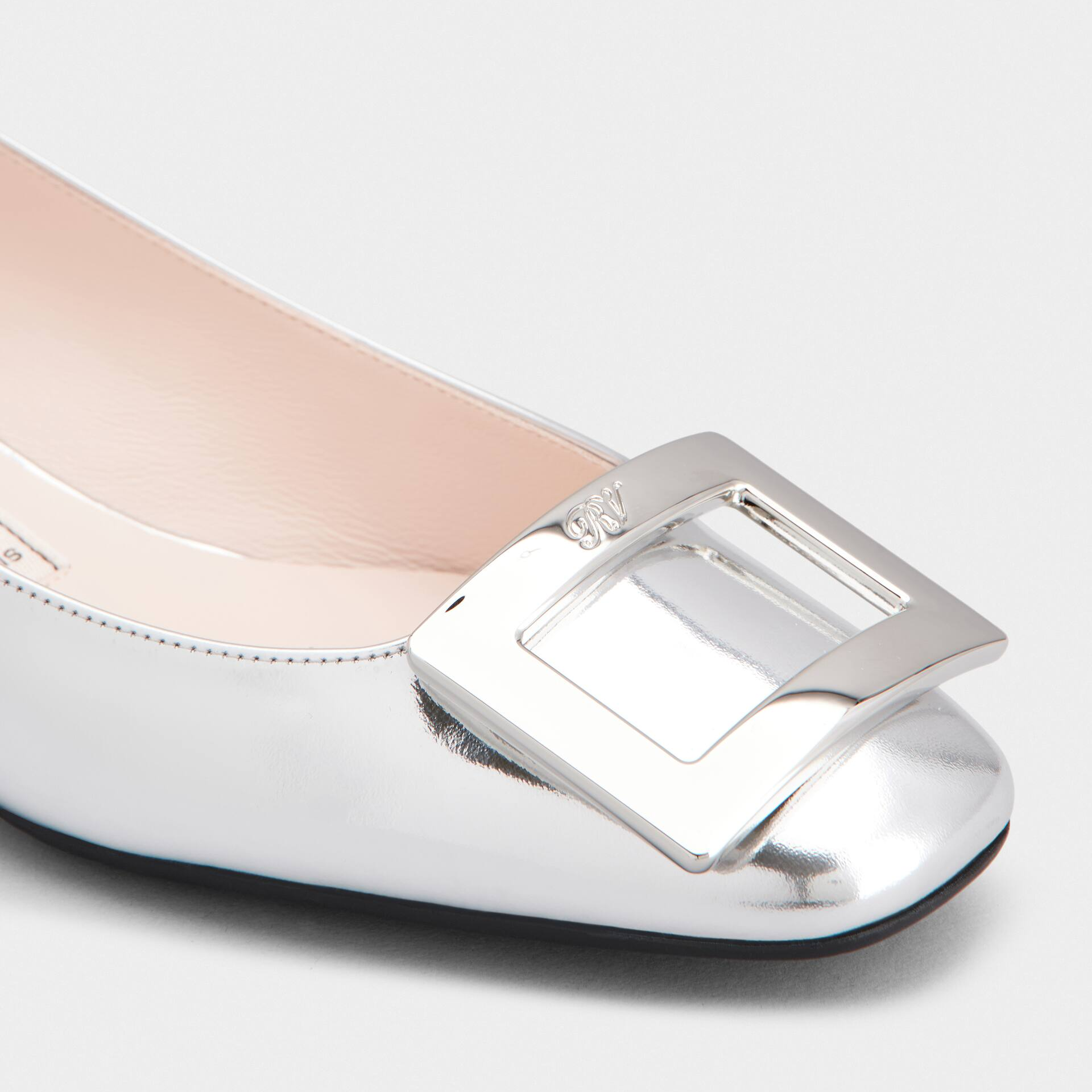 Roger Vivier U Look Ballerinas In Silver Calfskin Leather With Lacquered Buckle (Heel Height 2.5cm) - 图片 5
