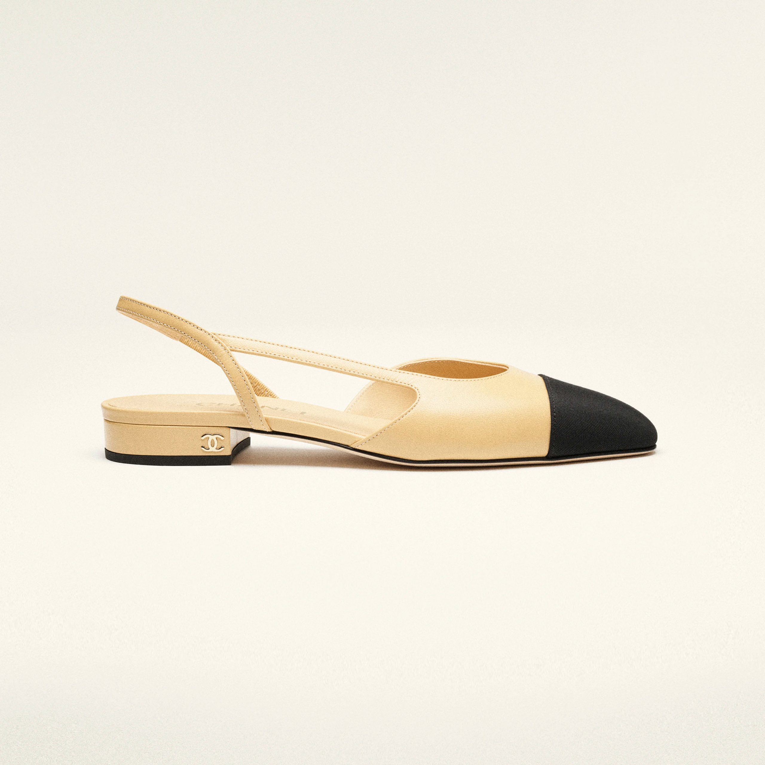 Chanel Black lace up flat shoes Beige and Black - 图片 2