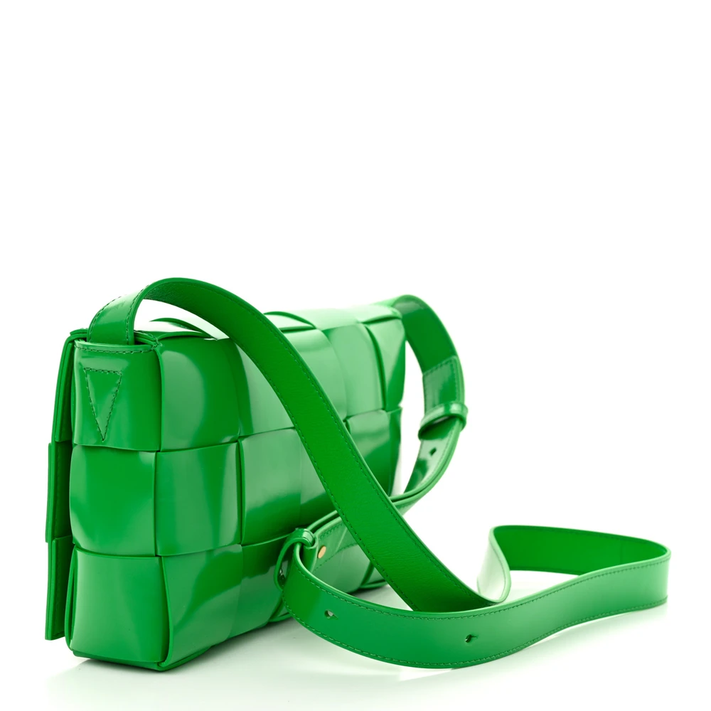 Bottega Veneta Maxi Intrecciato Cassette Crossbody Bag Parakeet Patent Leather - 图片 3