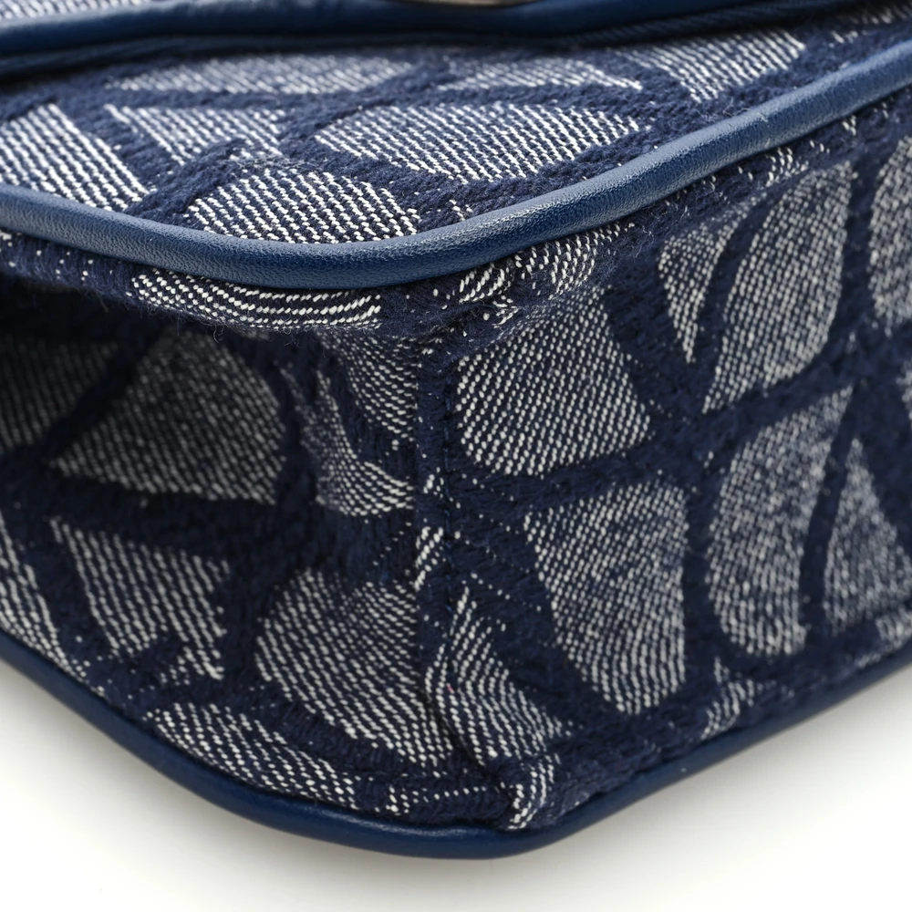 Valentino Garavani Small Locò Shoulder Bag Melange Denim/Worker Toile Iconographe Cotton VLogo Gold Hardware - 图片 4