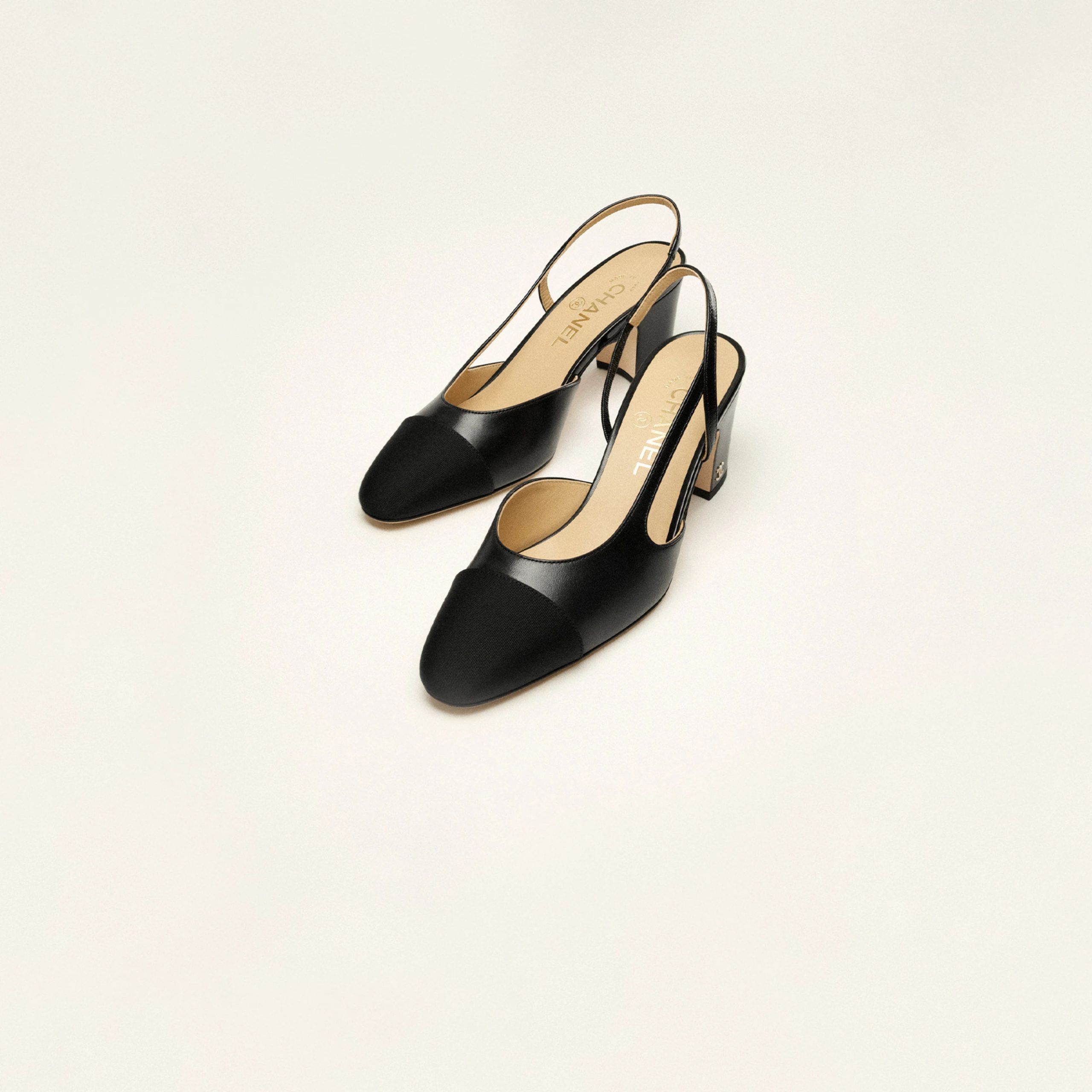 Chanel Rear lace up high heels, sheepskin and satin, black High Heels Sandal - 图片 2