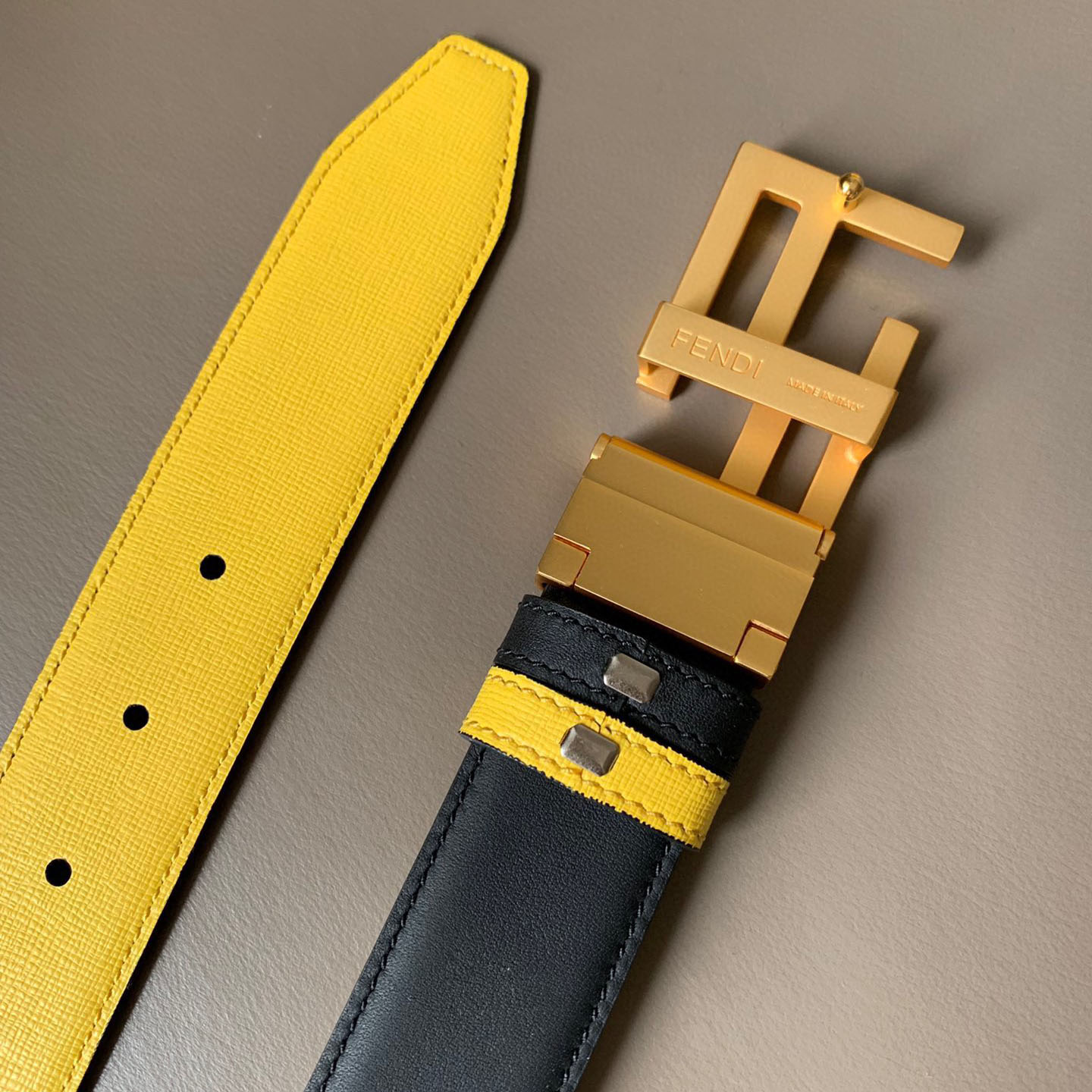 Fendi Men's Rectangled FF Buckle Reversible Belt In Black/Blue/Red/Yellow Calfskin With Gold/Silver/Gun Black Hardware 35mm - 图片 4