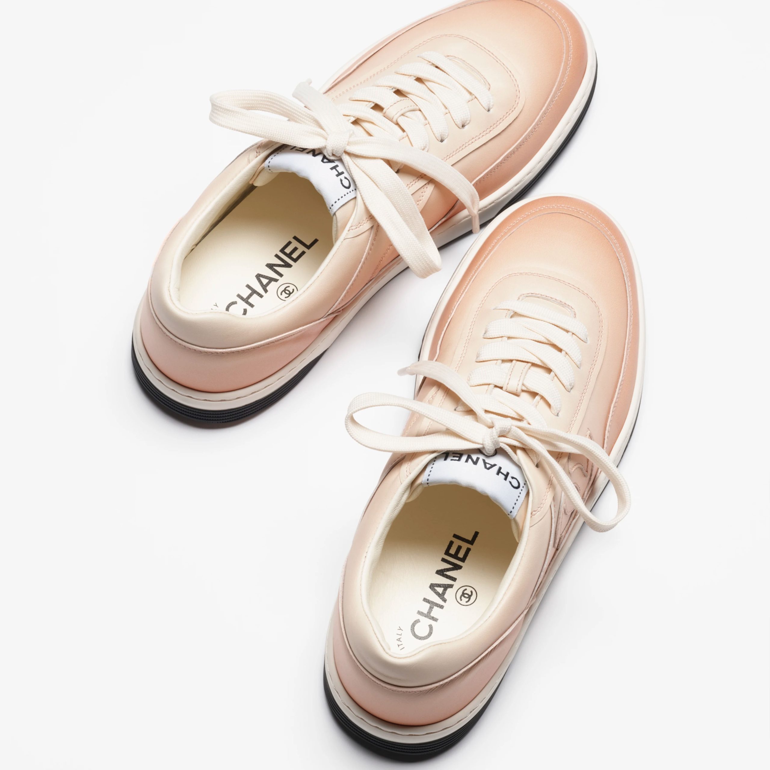 Calfskin with light orange print Chanel Sneakers - 图片 3