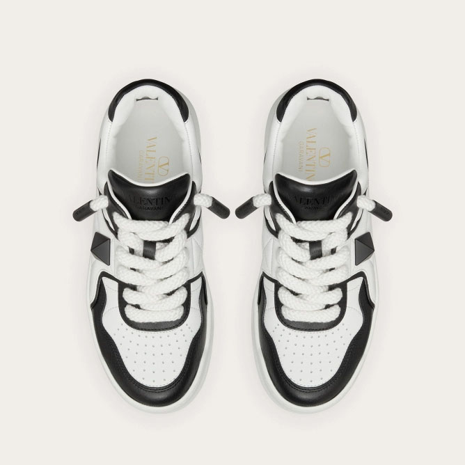 VALENTINO ONE STUD XL Women's sheepskin sneakers - 图片 4