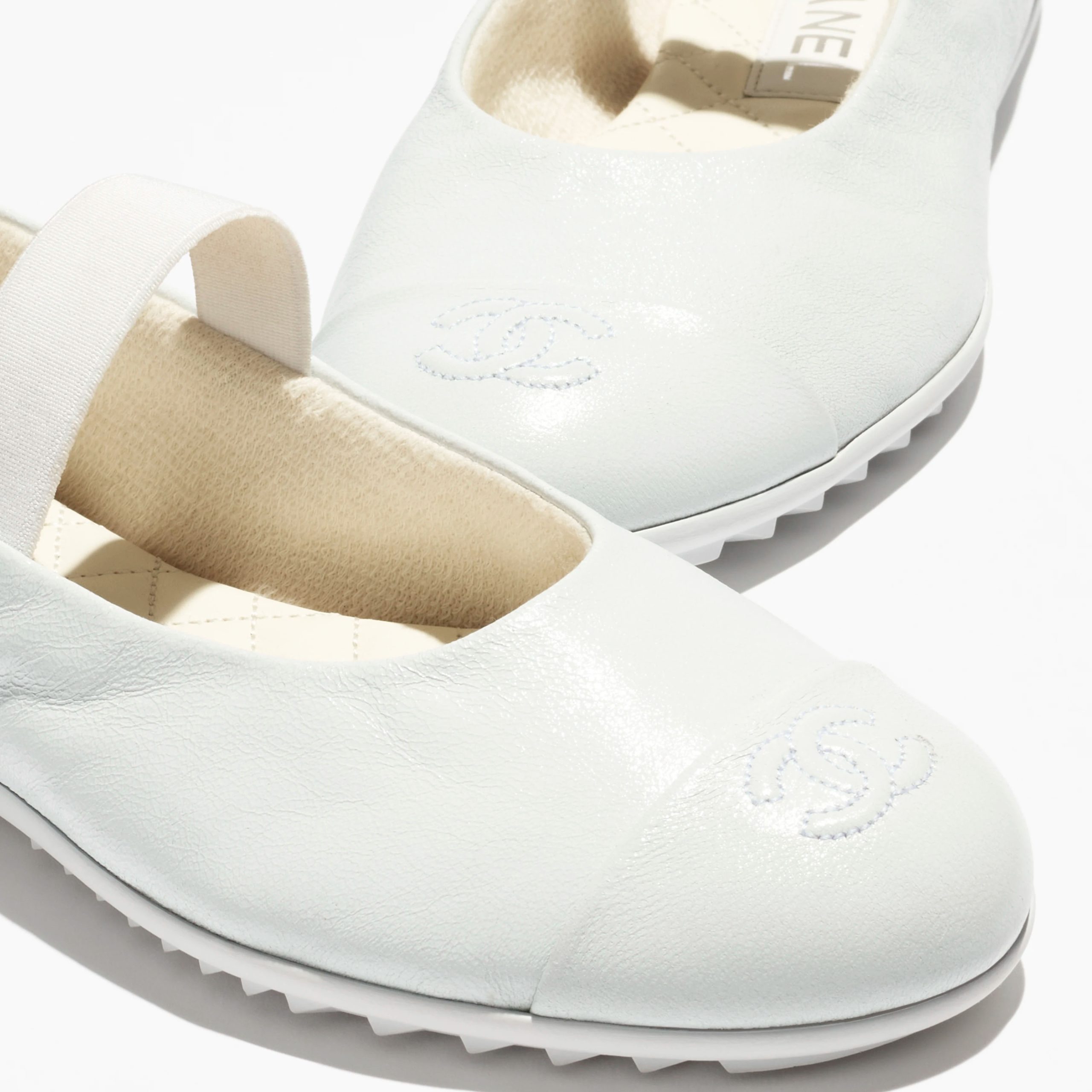 Chanel sheepskin white Mary Jane Shoes - 图片 4
