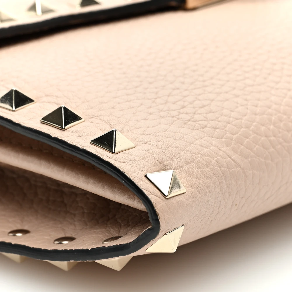 Valentino Garavani Medium Rockstud Flip Lock Shoulder Bag Poudre Pebbled Calfskin Leather - 图片 6