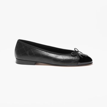 Chanel Printed flat shoes made of lambskin and calf patent leather in black Ballet  Shoes