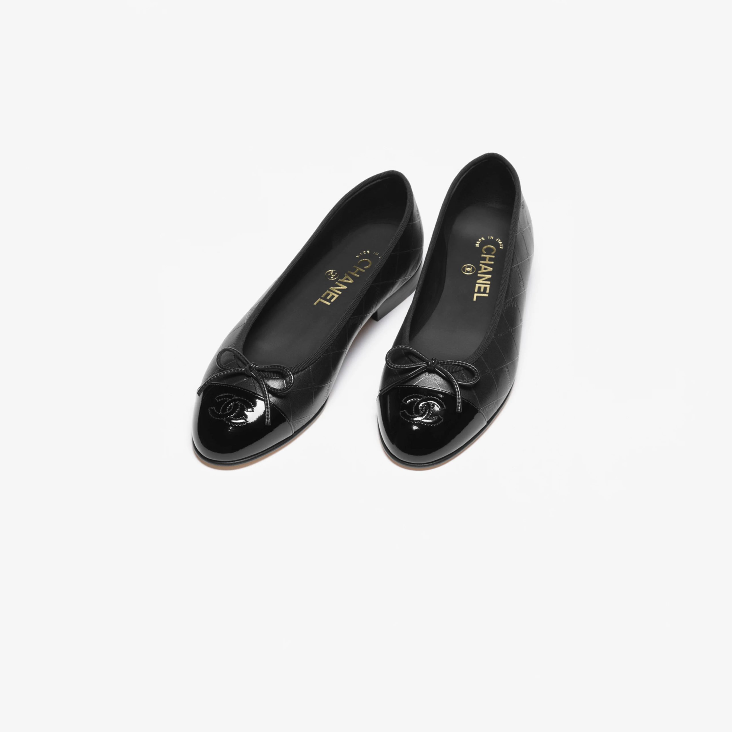 Chanel Printed flat shoes made of lambskin and calf patent leather in black Ballet Shoes - 图片 2