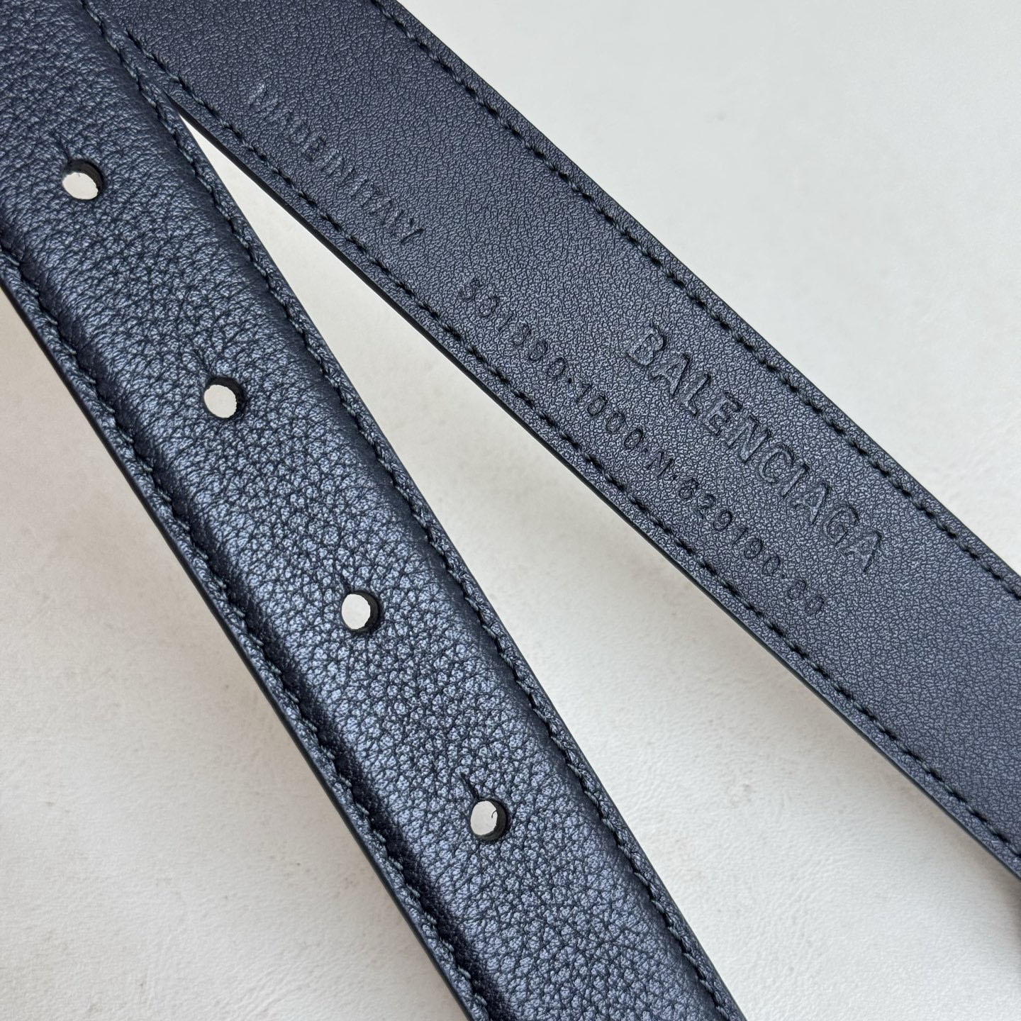 Balenciaga Women's Nano Belt In Black Grained Calfskin With Gold/Silver Hardware 25mm - 图片 7