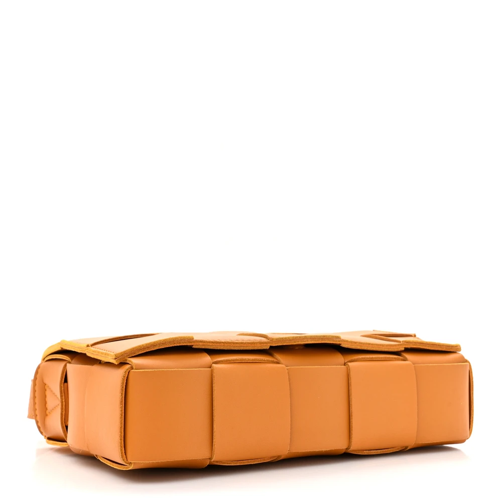 Bottega Veneta Maxi Intrecciato Cassette Crossbody Bag Cob Lambskin Leather - 图片 6