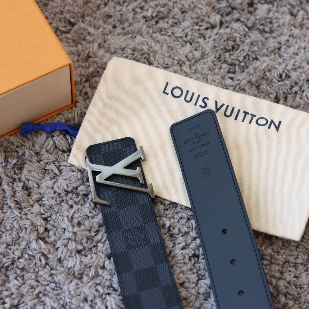 Louis Vuitton Men's Initiales Reversible Belt In Black/Grey/Brown Monogram And Damier Canvas With Silver/Black Hardware 40mm - 图片 4