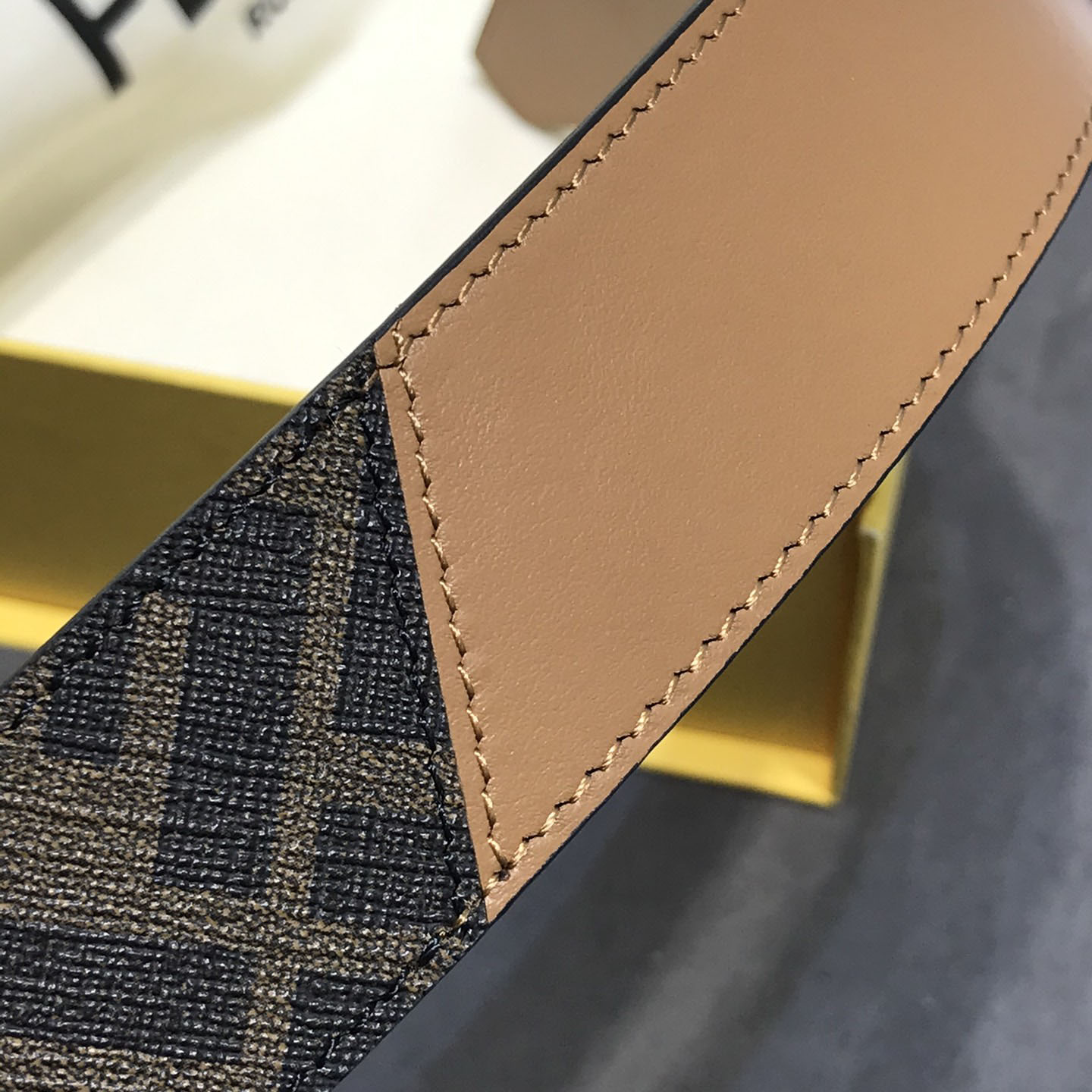 Fendi Men's FF Monster Eyes Belt In Brown/Black Saffiano Leather With Gold/Silver Hardware 35mm - 图片 7